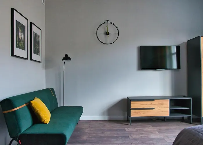 Posrod Drzew Studio Swietojanska Gdynia